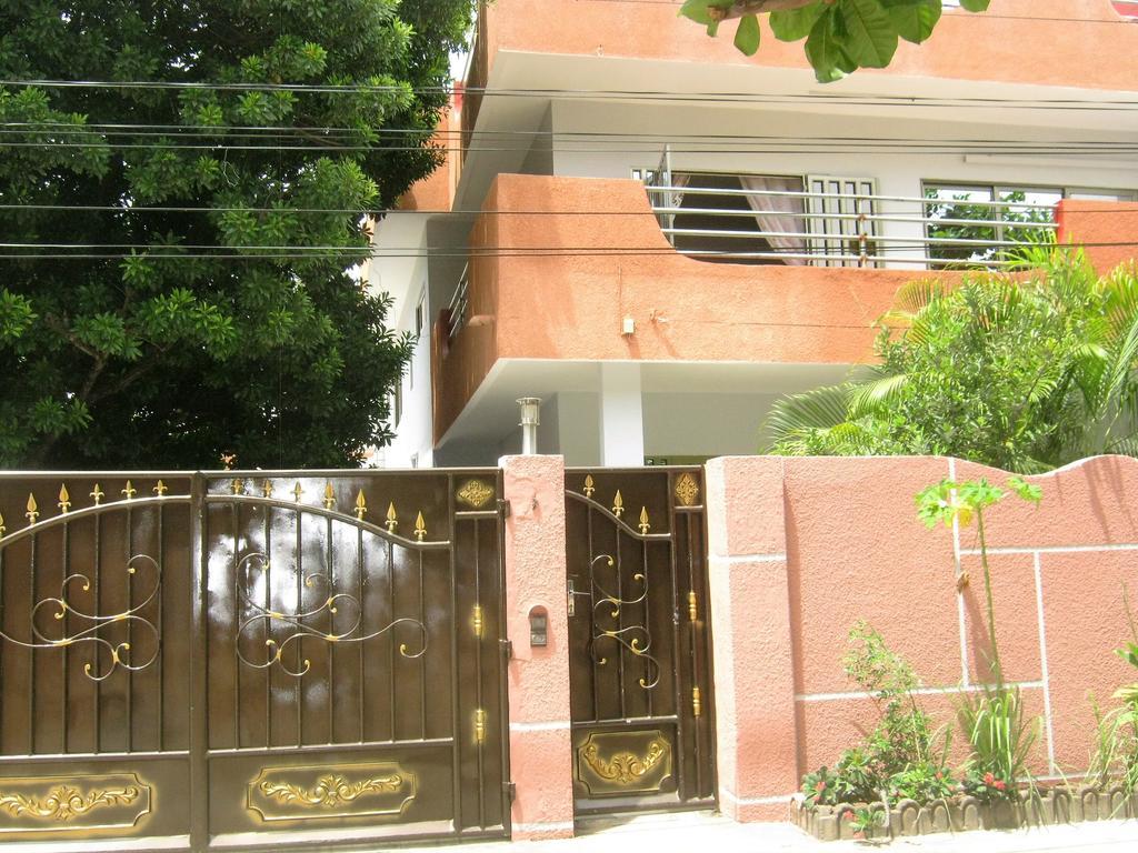 B&B Chez Rita โกโตนู ภายนอก รูปภาพ