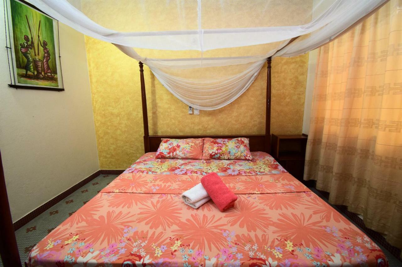 B&B Chez Rita โกโตนู ภายนอก รูปภาพ