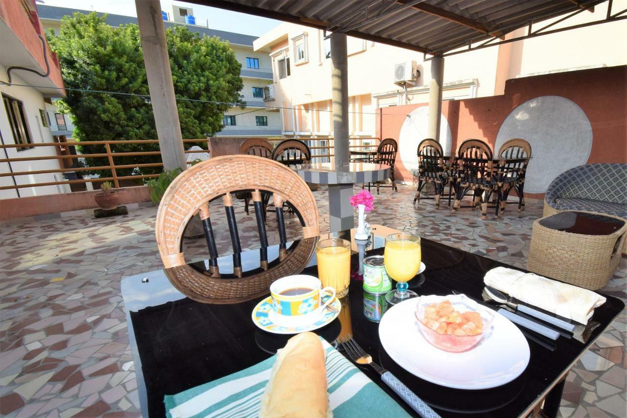 B&B Chez Rita โกโตนู ภายนอก รูปภาพ