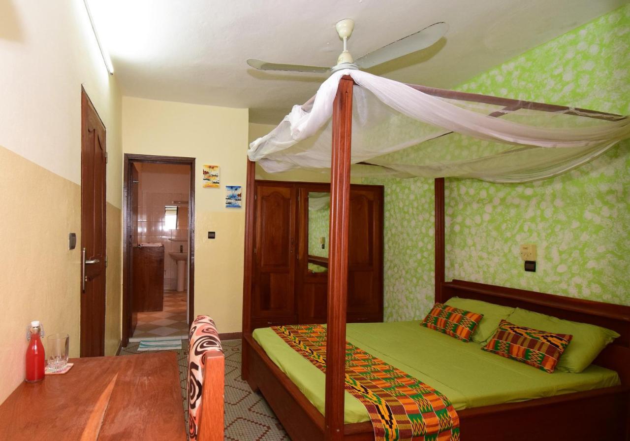 B&B Chez Rita โกโตนู ภายนอก รูปภาพ