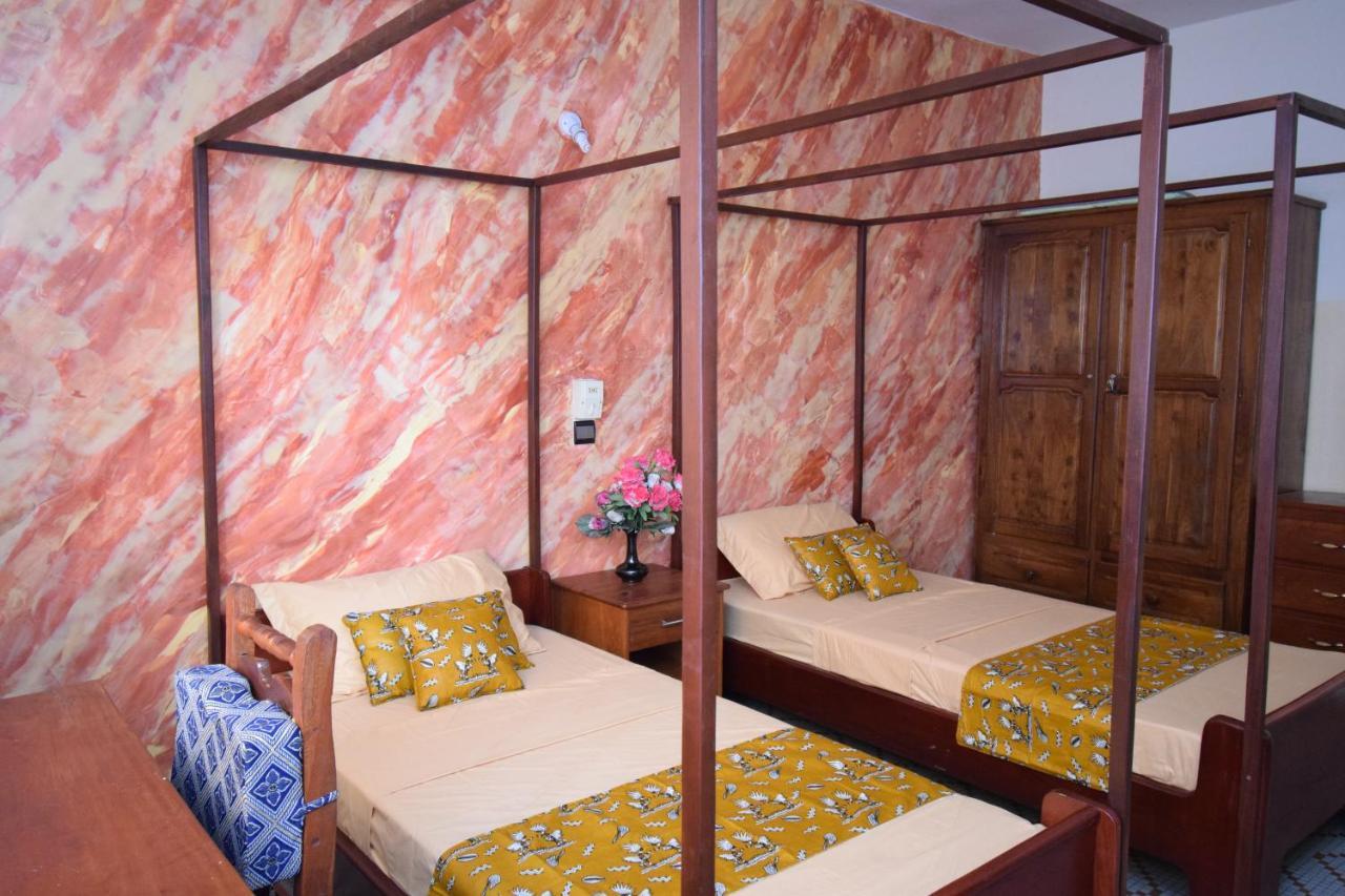 B&B Chez Rita โกโตนู ภายนอก รูปภาพ