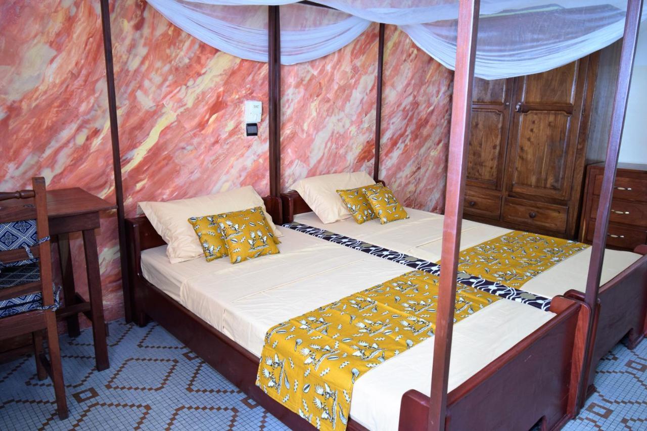 B&B Chez Rita โกโตนู ภายนอก รูปภาพ